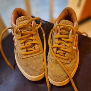 Reebok Tom & Jerry Tan Sneakers